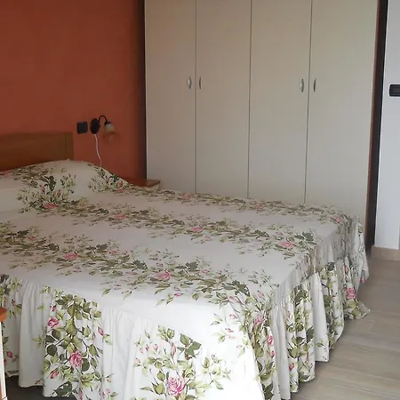 Tyche Apartment